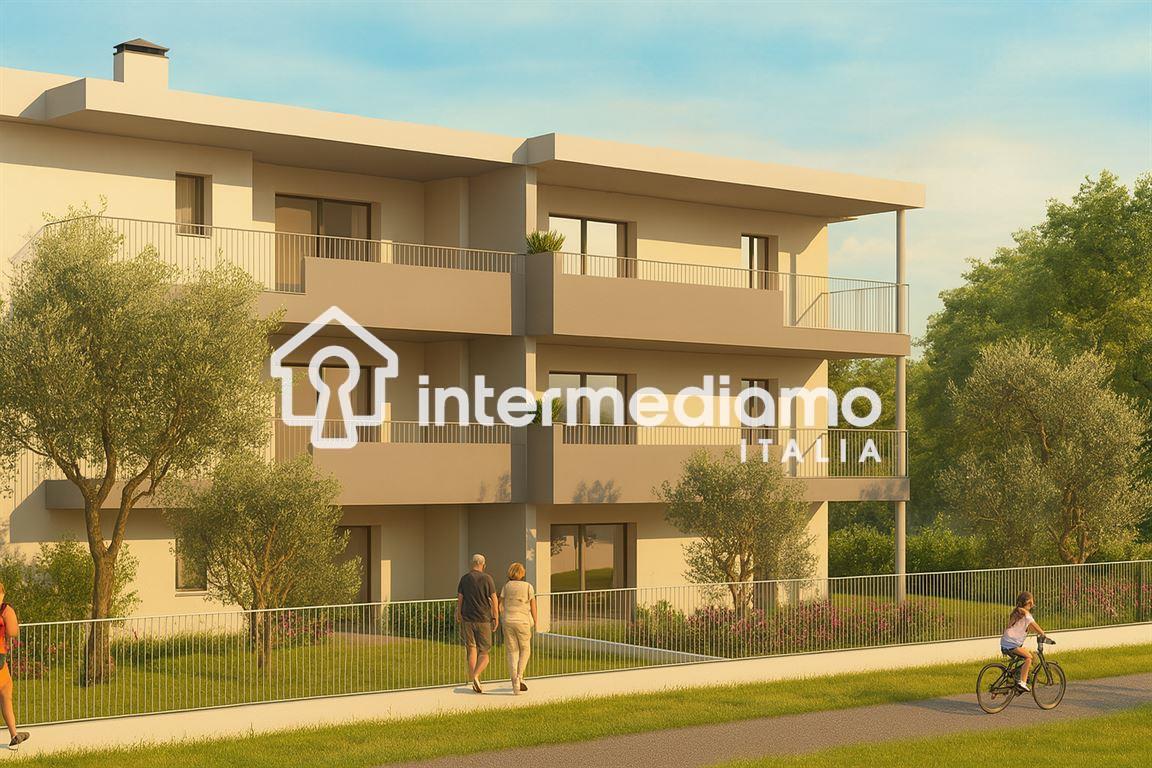 NUOVO TRILOCALE ALL'ULTIMO PIANO CON DOPPIO BALCONE - Appartamento Residenziale Arco